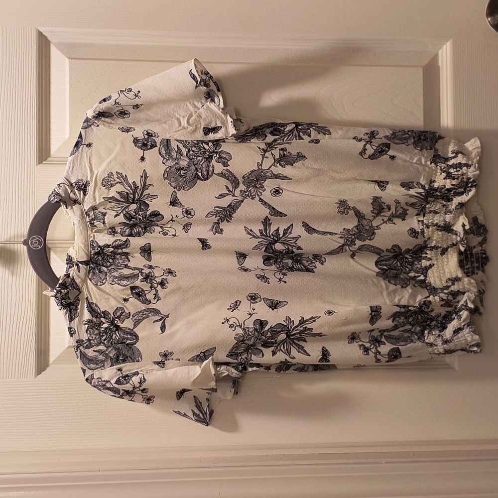 Mock Neck Flutter Sleeve Blouse